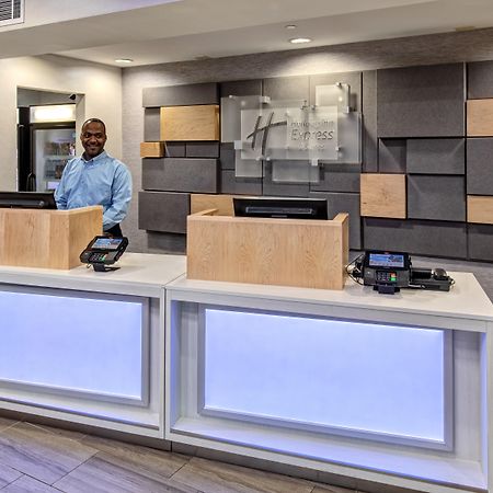 Holiday Inn Express Hotel & Suites Memphis Southwind By Ihg Exteriör bild