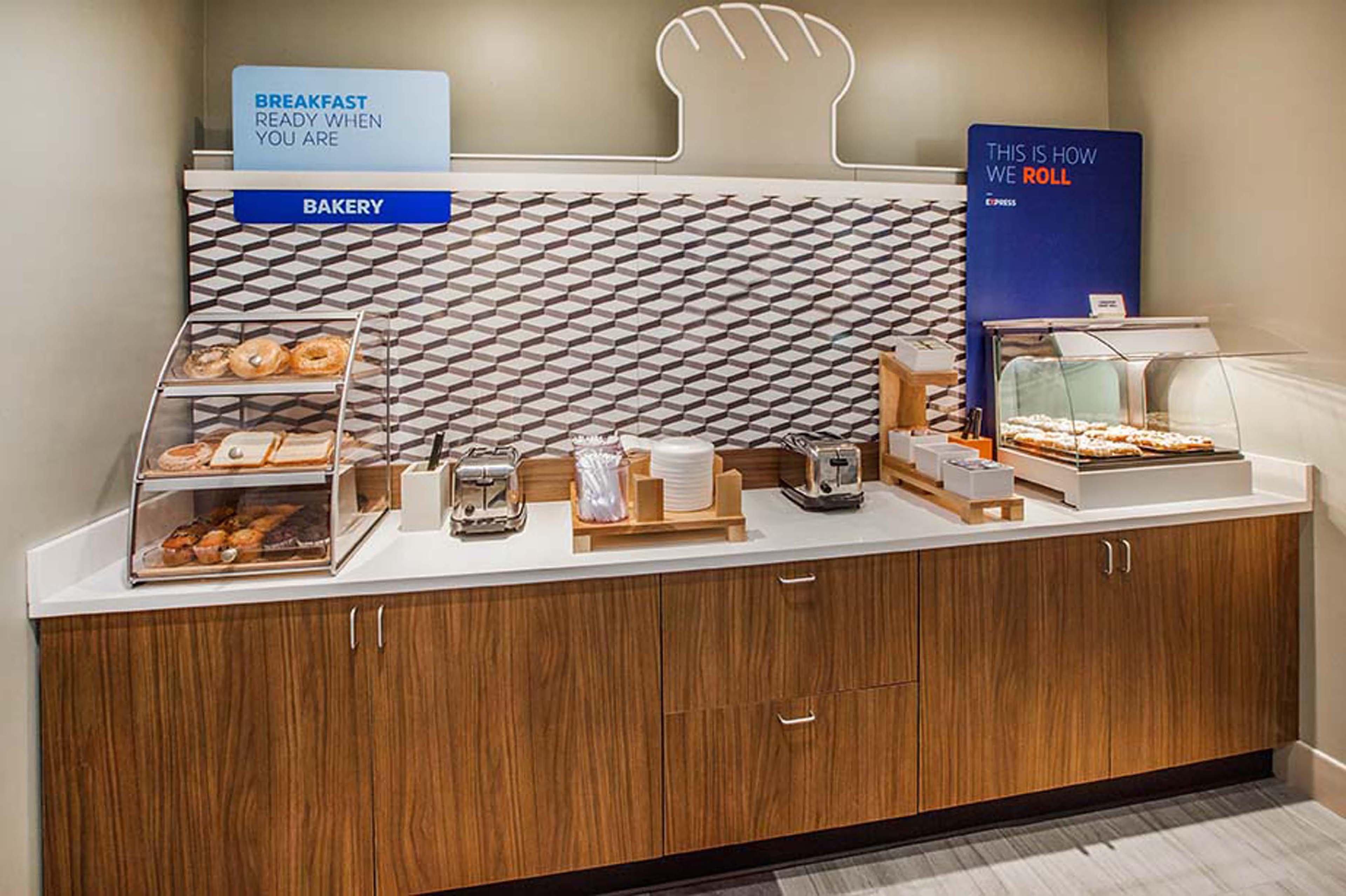 Holiday Inn Express Hotel & Suites Memphis Southwind By Ihg Exteriör bild